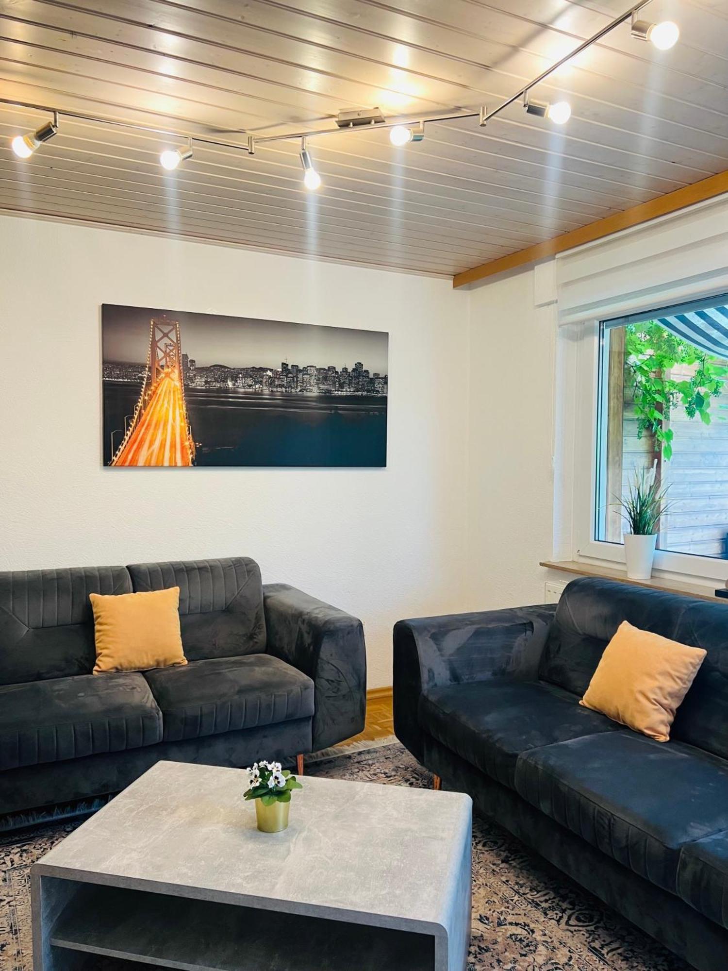 Familienfreundliches Ferienhaus Amara Mit Garten Und Terrasse - Friedrichshafen Am Bodensee Bagian luar foto