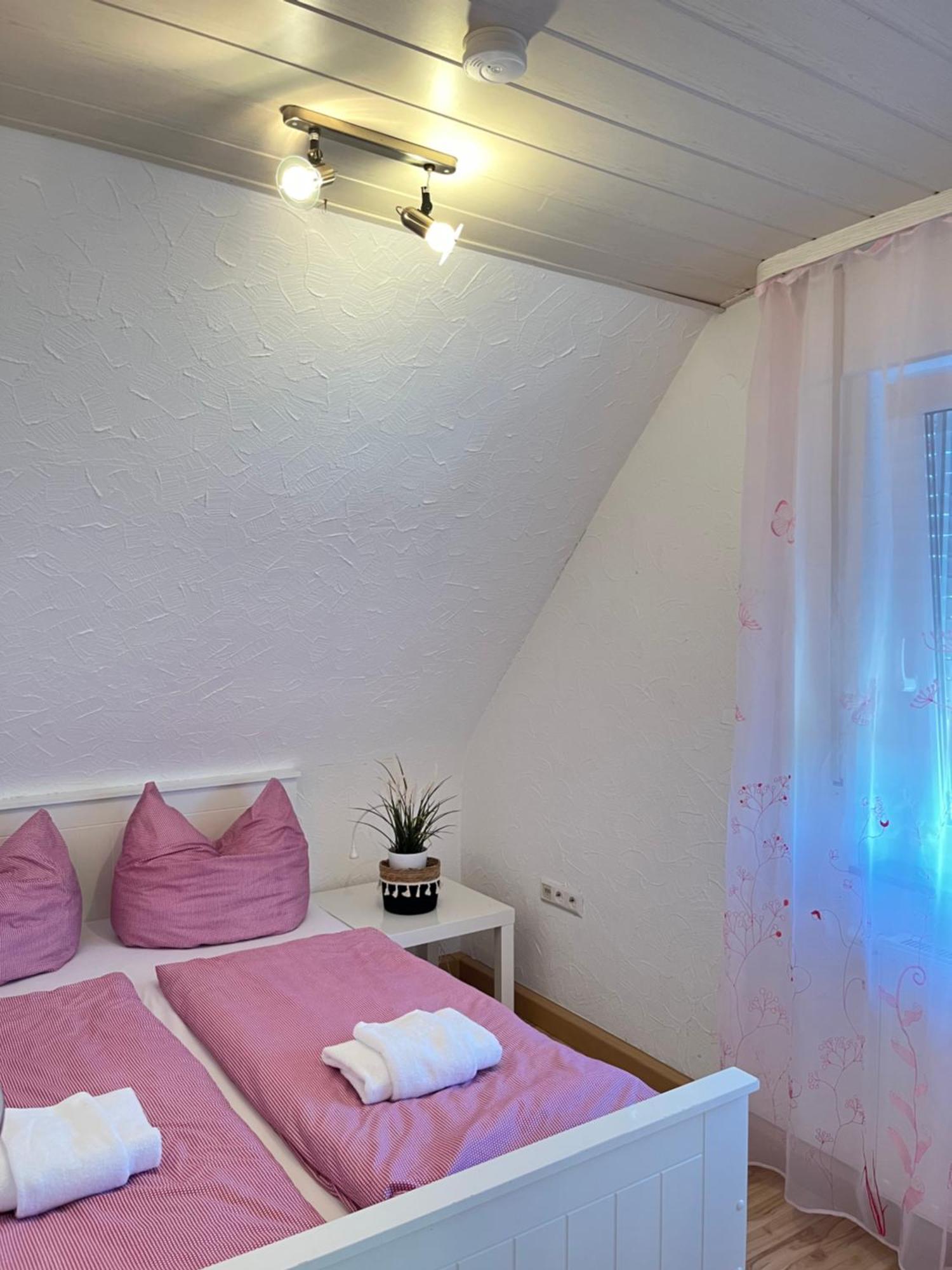 Familienfreundliches Ferienhaus Amara Mit Garten Und Terrasse - Friedrichshafen Am Bodensee Bagian luar foto