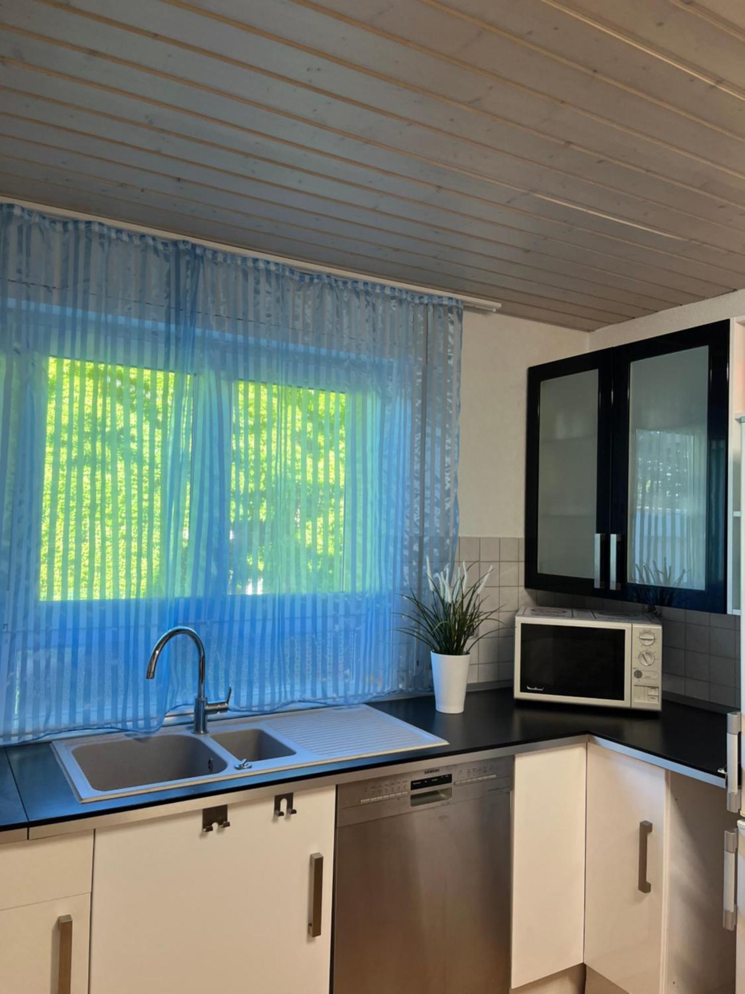 Familienfreundliches Ferienhaus Amara Mit Garten Und Terrasse - Friedrichshafen Am Bodensee Bagian luar foto